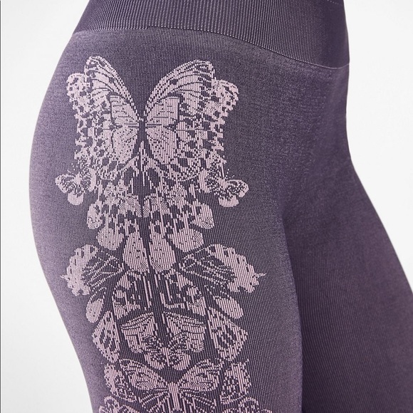 Fabletics Mid-Rise Purple Butterfly 7/8 Leggings - Picture 4 of 13